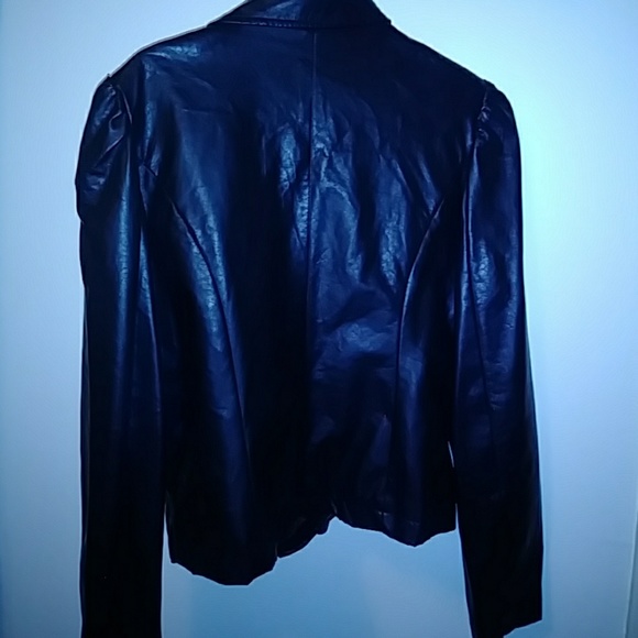 Jacket - Picture 2 of 4